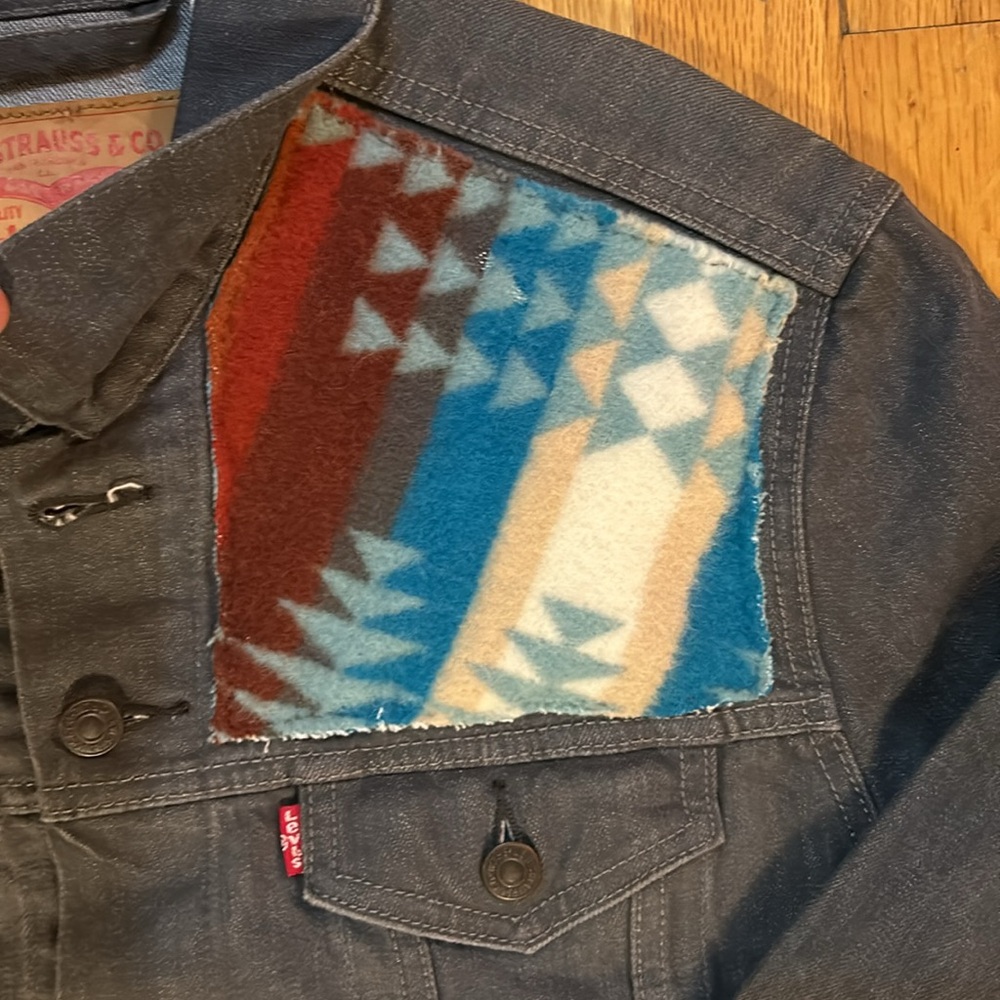 Levi’s Jacket With Pendleton Wool Accents - image 3